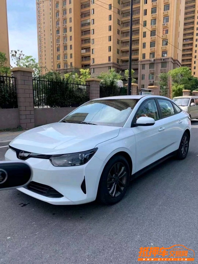 合肥22年威馬汽車E52