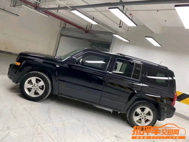 成都14年Jeep自由客3