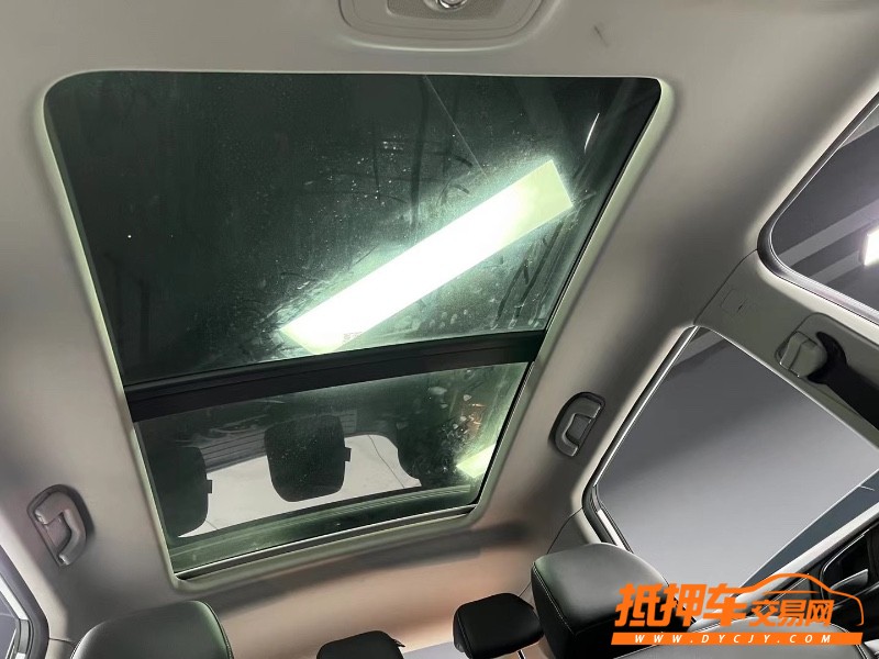 成都20年榮威RX58