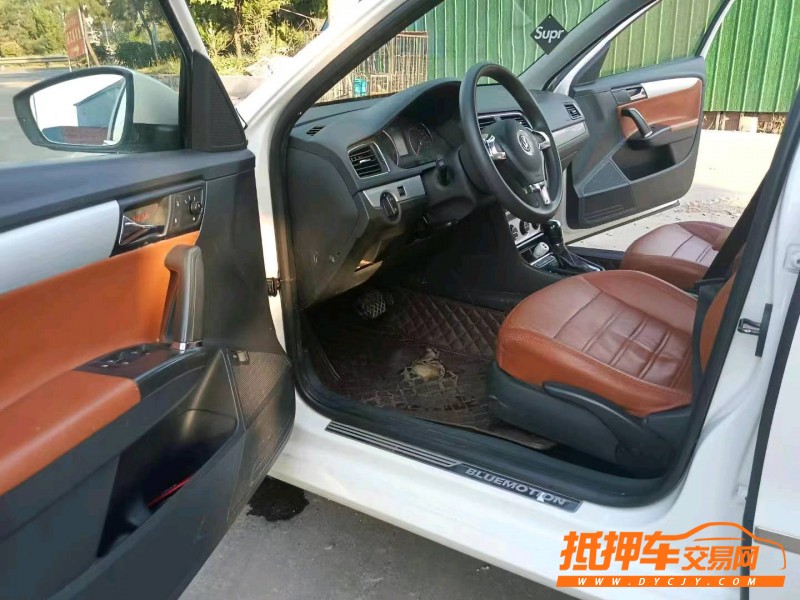 潍坊15年大众朗逸5