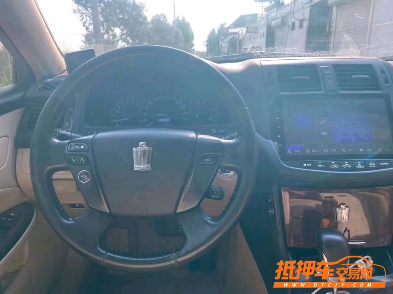 潍坊11年丰田皇冠2