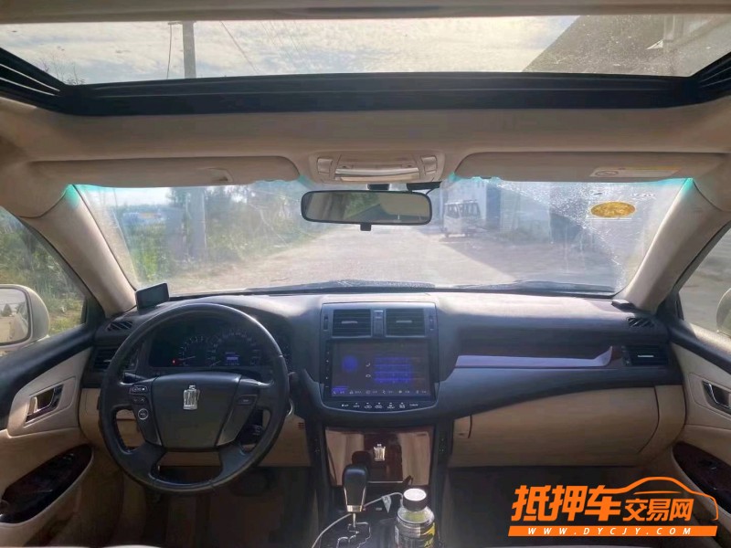 潍坊11年丰田皇冠5