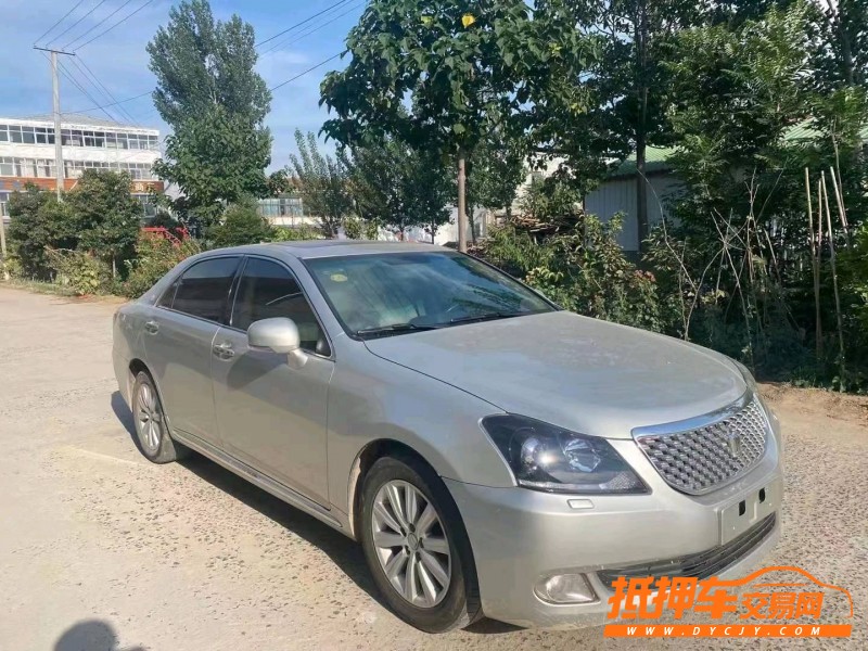 潍坊11年丰田皇冠7
