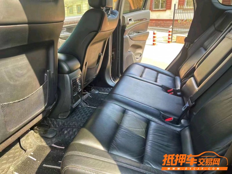 濰坊11年Jeep大切諾基8