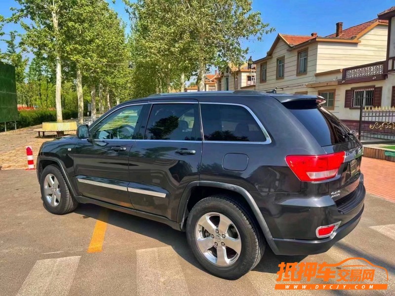 濰坊11年Jeep大切諾基9