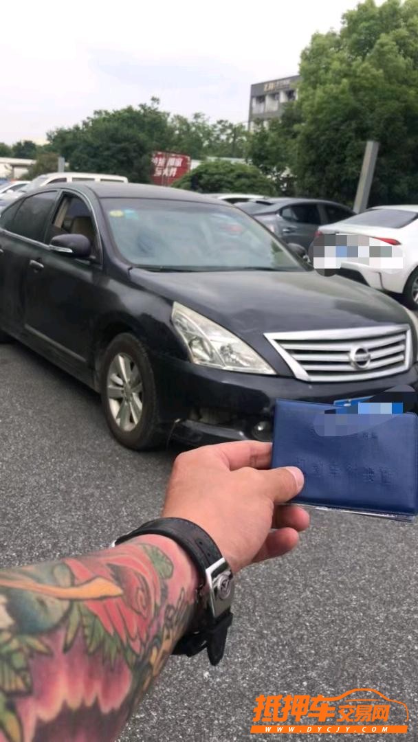 嘉興12年日產天籟1