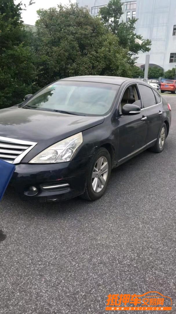 嘉興12年日產天籟2