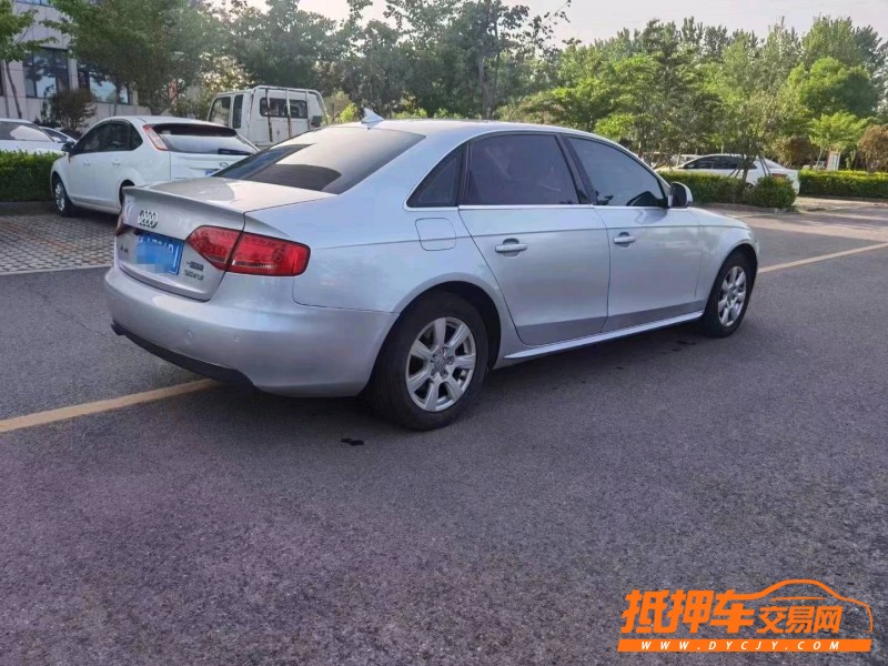 潍坊12年奥迪A4L8
