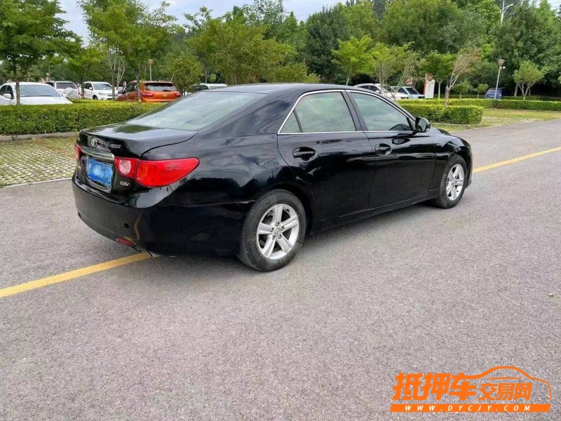 潍坊12年丰田锐志7