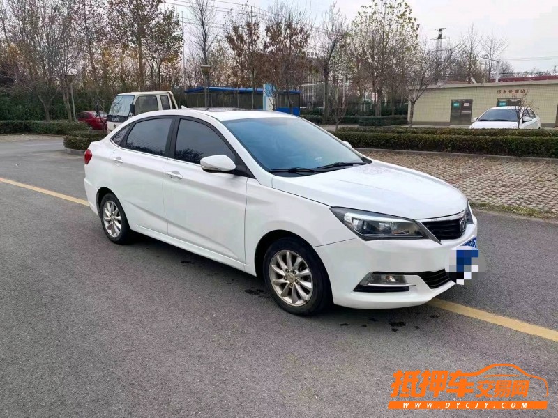 濰坊15年長安汽車悅翔3