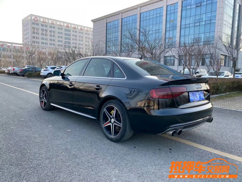 潍坊13年奥迪A4L8