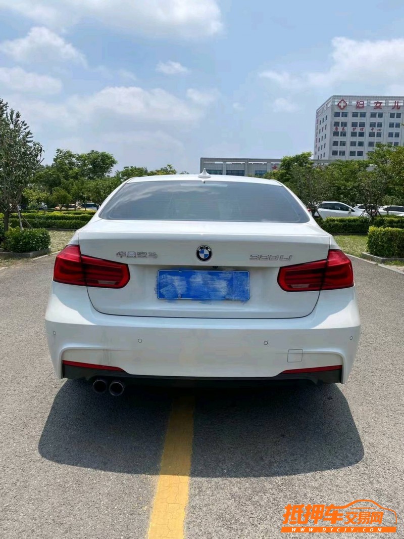潍坊17年宝马3系9