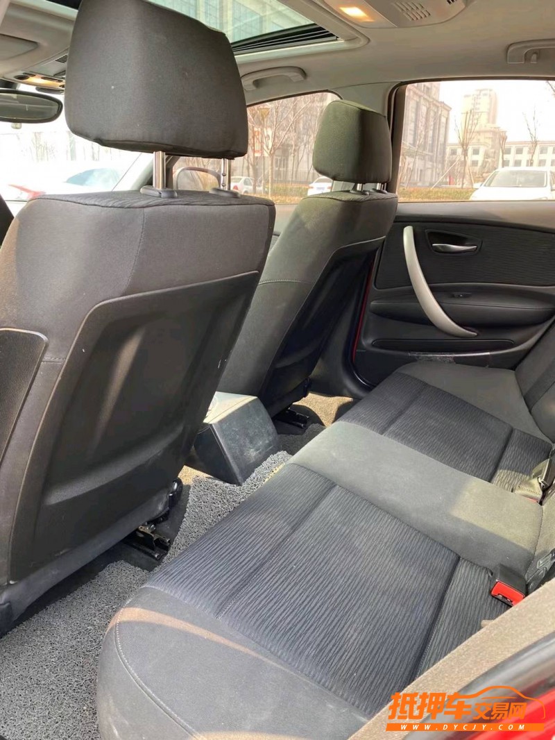 潍坊11年宝马1系5