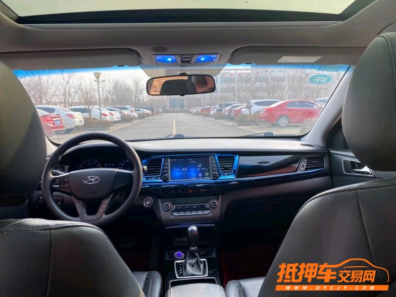 潍坊17年现代名图5