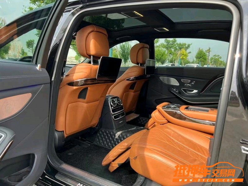 盐城21年奔驰迈巴赫S级4