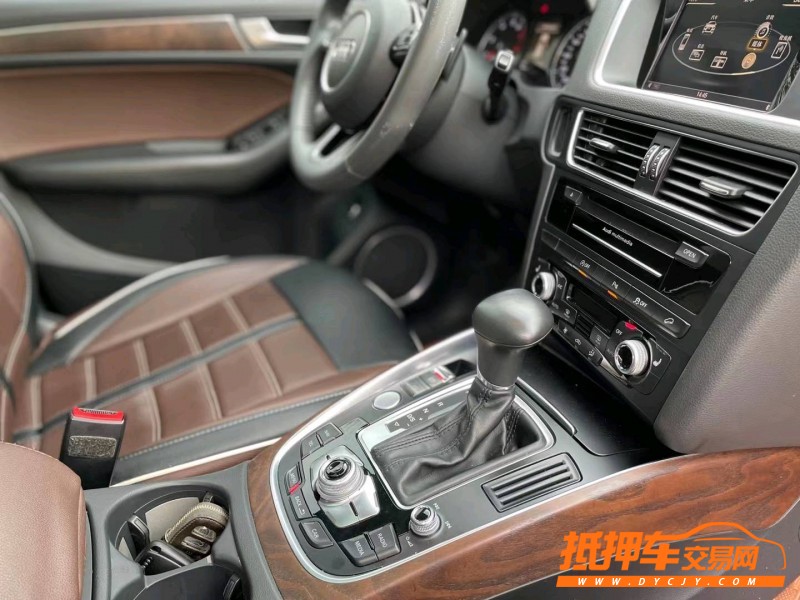 上饒17年奧迪Q56
