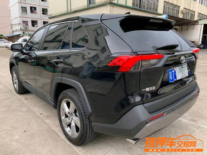 中山22年丰田RAV43