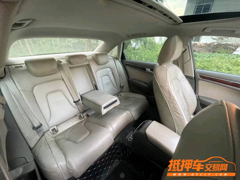 上饒12年奧迪A4L7