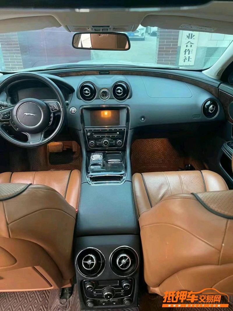 濟寧14年捷豹XJL3
