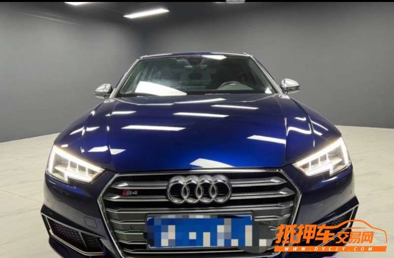 成都18年奧迪S41