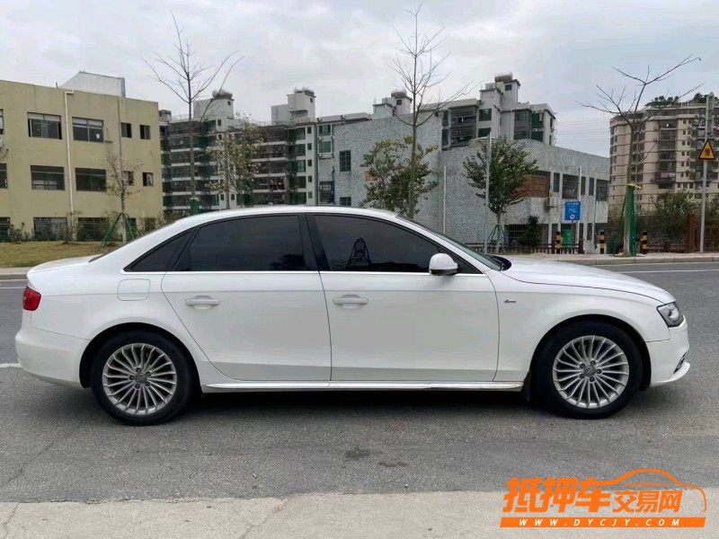 廣州16年奧迪A4L6