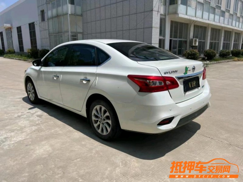 鹽城18年日產軒逸8