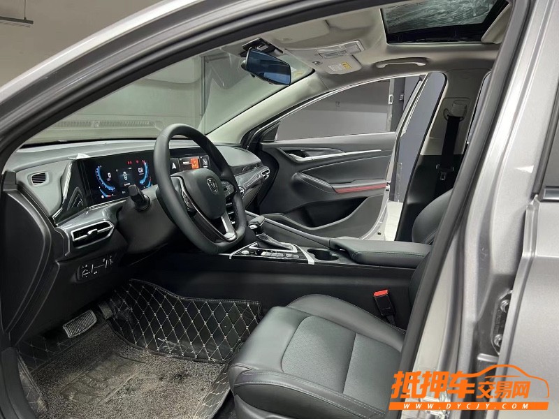 成都20年長安汽車逸動2