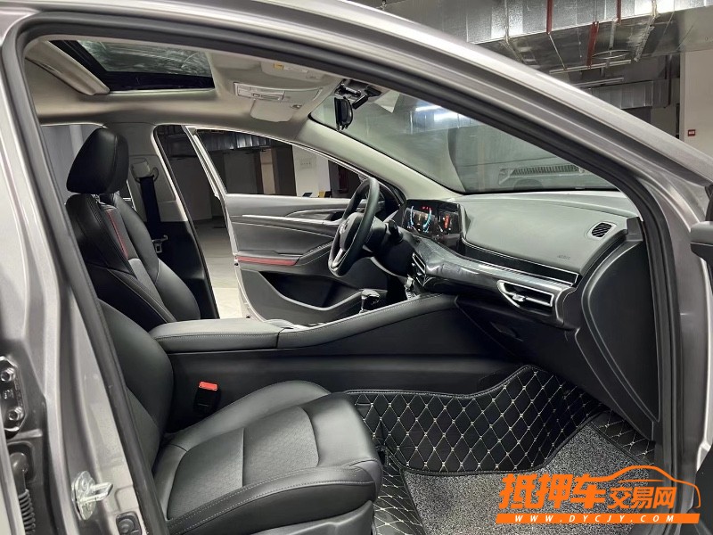 成都20年長安汽車逸動8