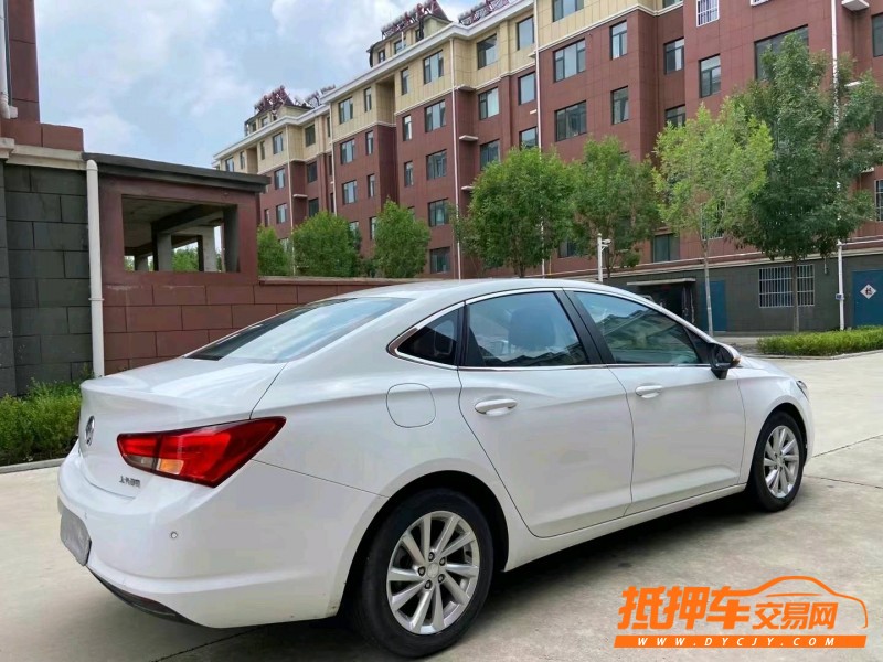 烟台17年别克威朗9