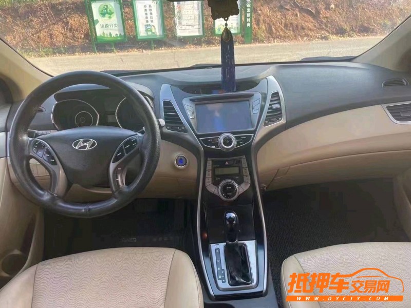 潍坊12年现代朗动3