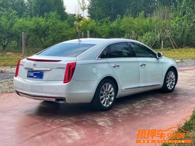 濰坊15年凱迪拉克XTS3