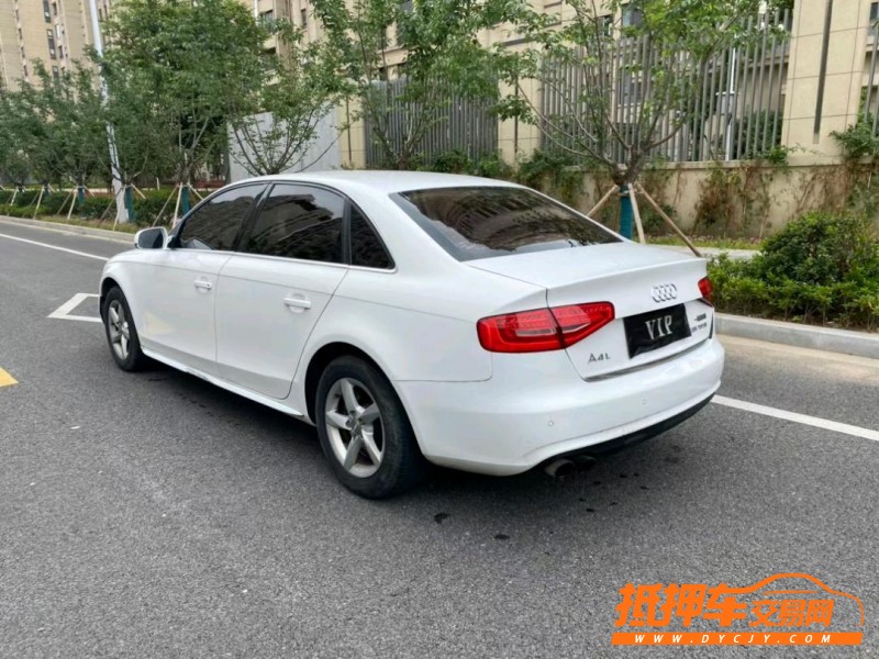 蘇州13年奧迪A4L7