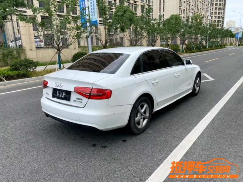 蘇州13年奧迪A4L8