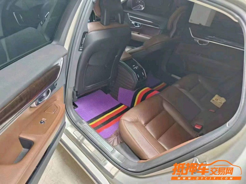 保定17年沃爾沃S903