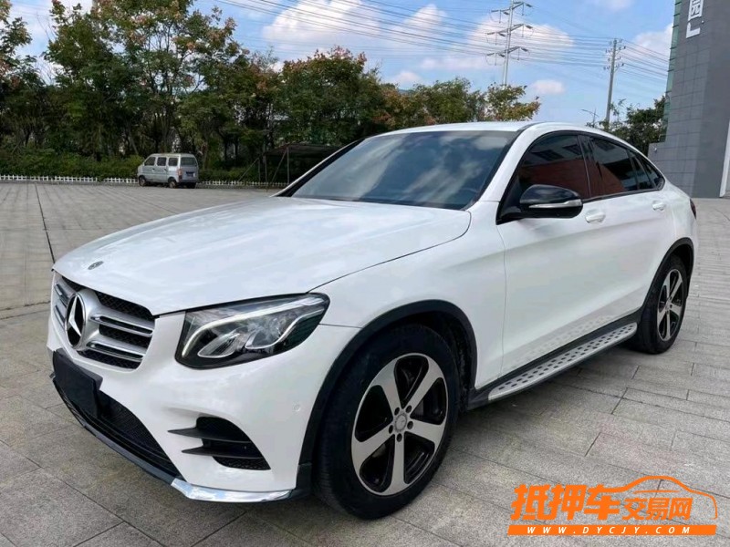 盐城17年奔驰GLC3