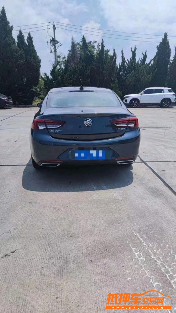 枣庄22年别克君威6