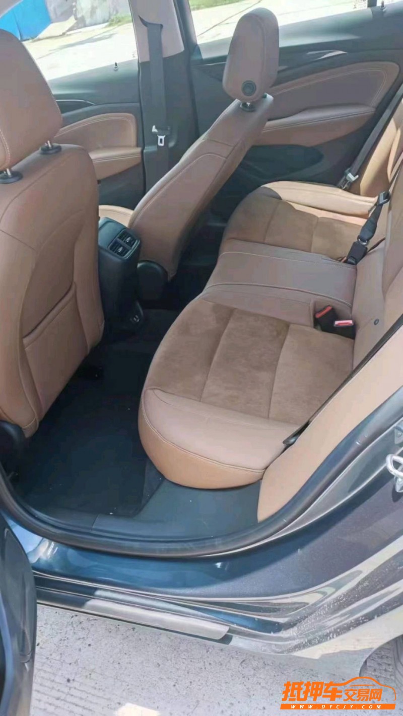 枣庄22年别克君威2