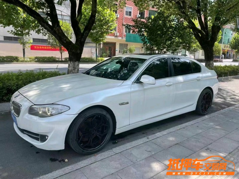 金華12年寶馬5系2