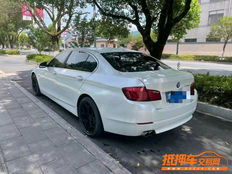 金華12年寶馬5系6