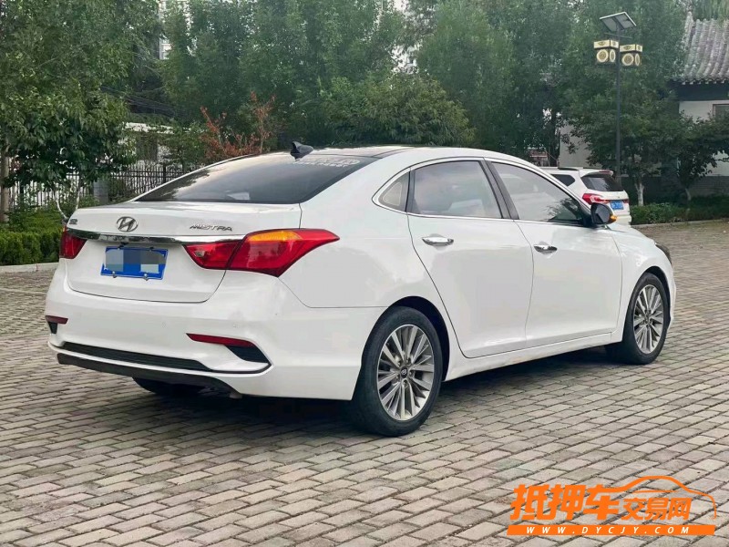 潍坊17年现代名图4