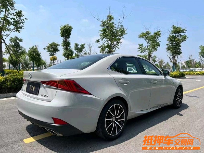 盐城18年雷克萨斯IS9