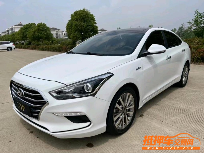 盐城18年现代名图8