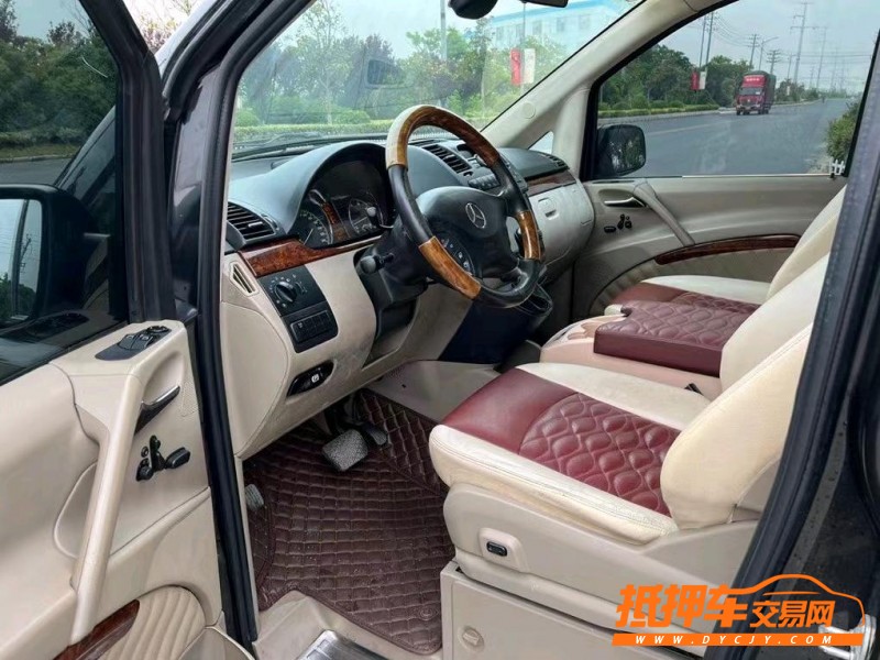 盐城12年奔驰唯雅诺4