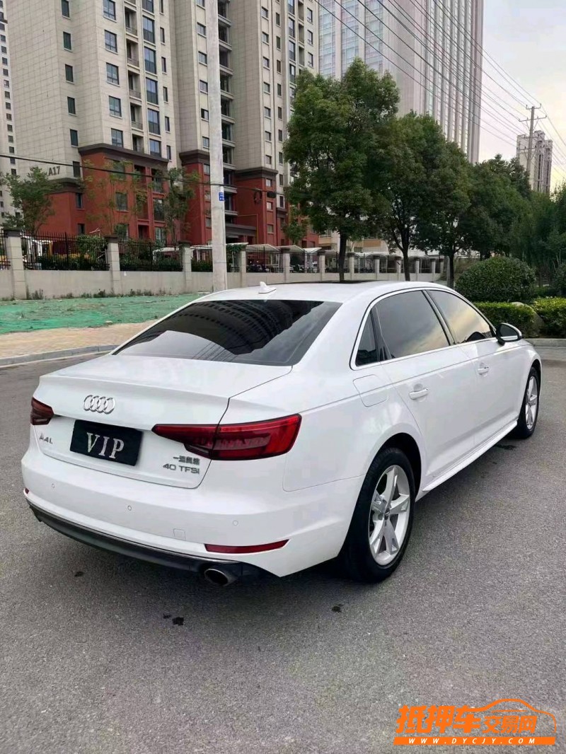 安慶17年奧迪A4L7