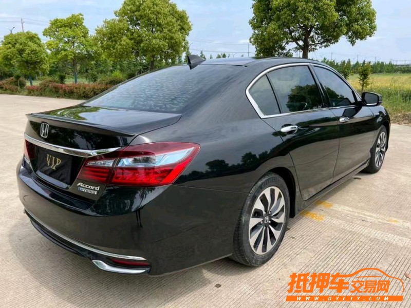 盐城17年本田雅阁4