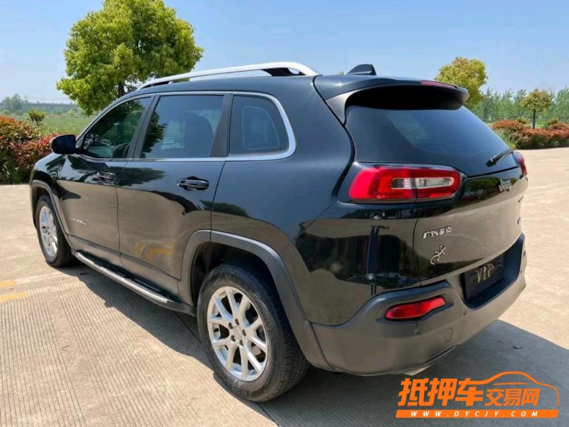 鹽城17年Jeep自由光5