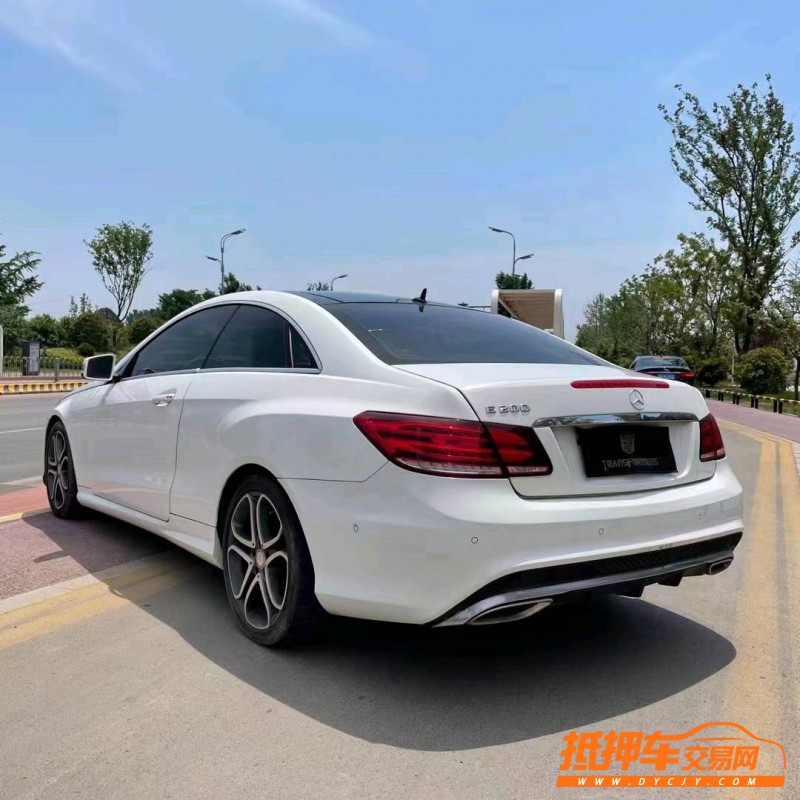 枣庄14年奔驰E8