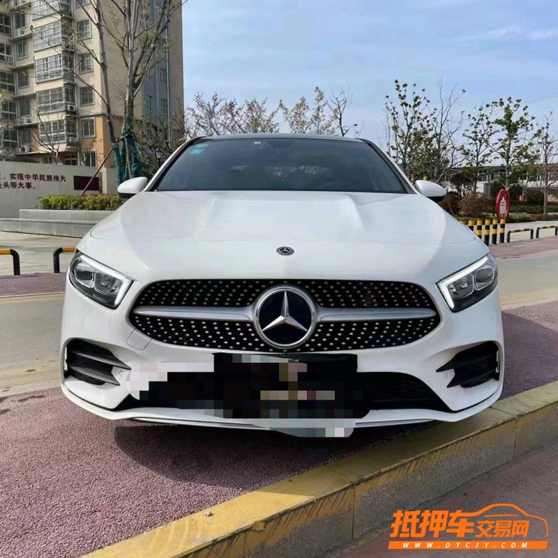 枣庄19年奔驰A1