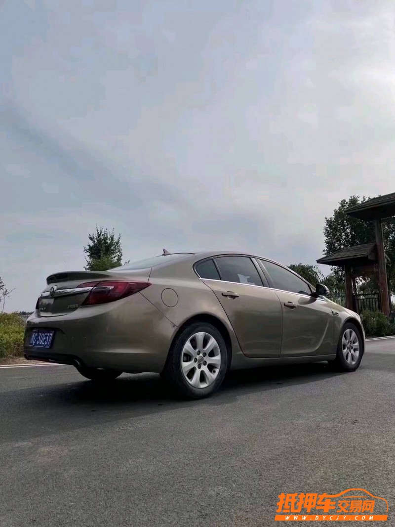 潍坊14年别克君威8