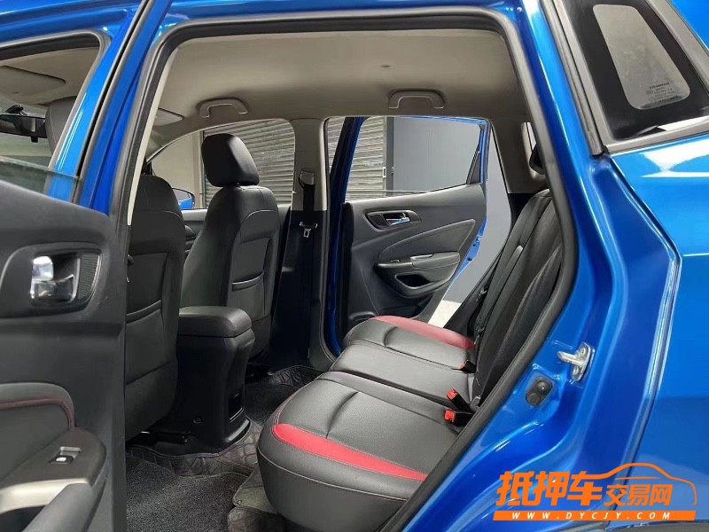 成都17年長安汽車CS157